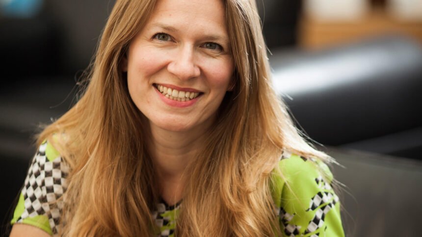 HarperCollins UK-ს ახალი ლიდერი ჰყავს: ქეით ელტონი აღმასრულებელ დირექტორად დაინიშნა